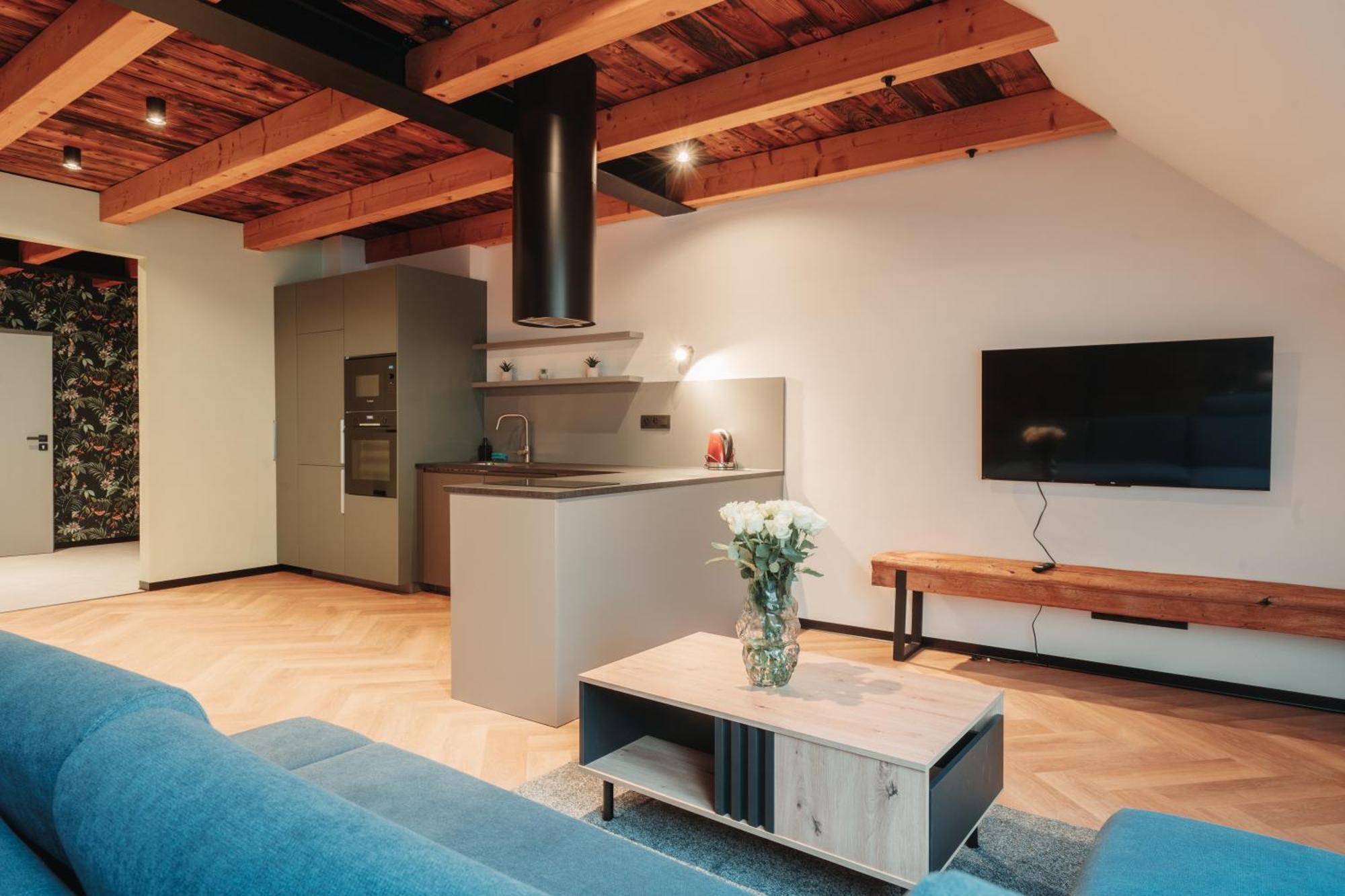 Hviezdoslavova Apartments, Trnava Centre, Parking Available Eksteriør bilde