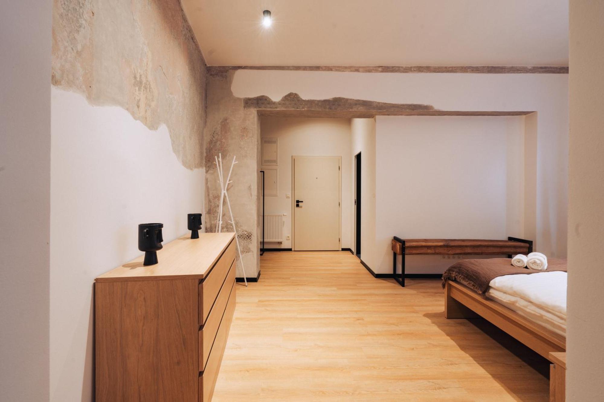 Hviezdoslavova Apartments, Trnava Centre, Parking Available Eksteriør bilde